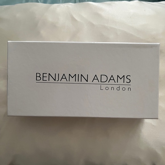 Benjamin Adams London - Swarovski Crystal Clutch Bag- GORGEOUS - Picture 2 of 4
